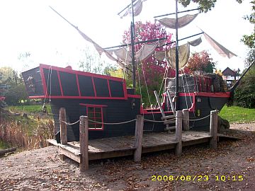9ship1.jpg