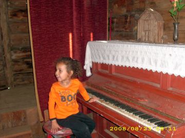barpiano.jpg